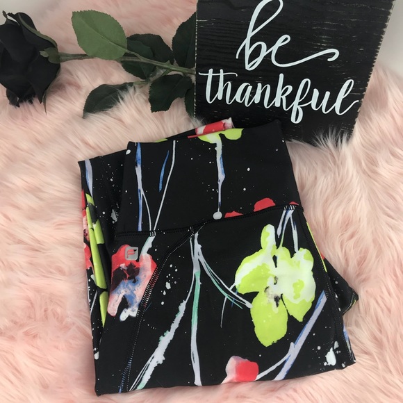 Fabletics Floral High Waisted Leggings - Picture 3 of 8